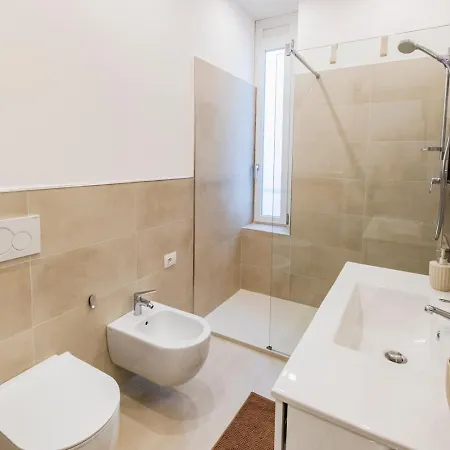 Camilla's * Chiavari